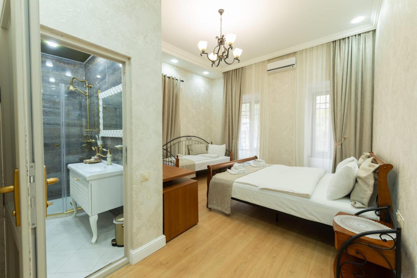Marita Hotel Tbilissi Extérieur photo